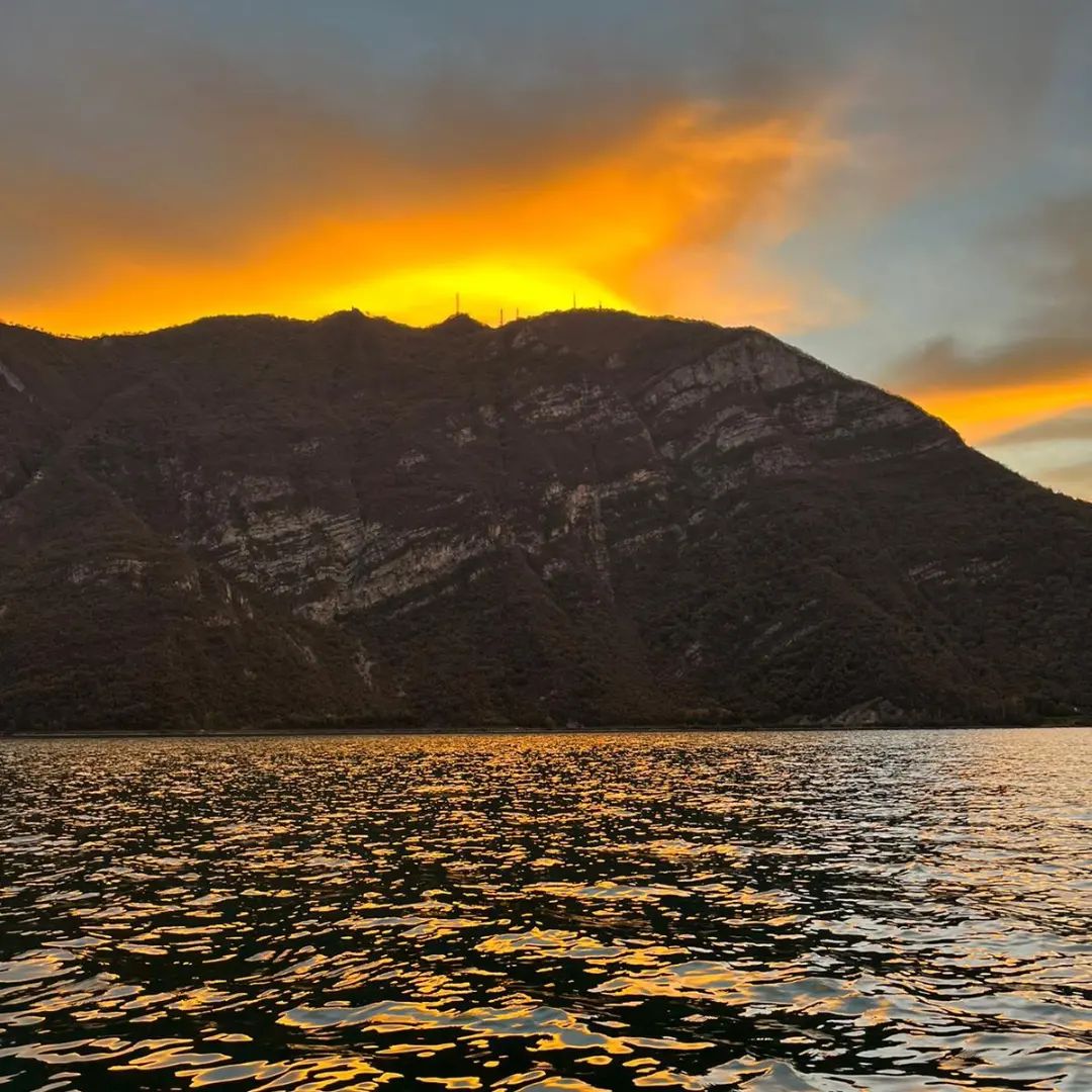 Lake sunset